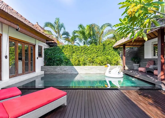 Villa Luxurious Double King W/pool & Wifi+ Carpark Seminyak