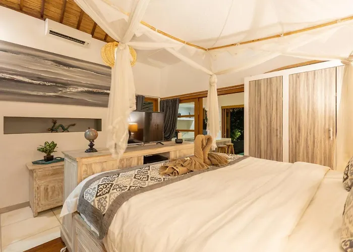 Luxurious Double King W/pool & Wifi+ Carpark *