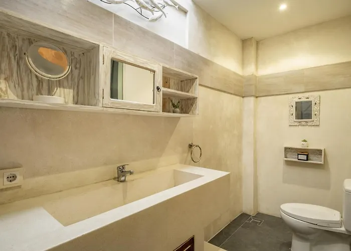 Luxurious Double King W/pool & Wifi+ Carpark *